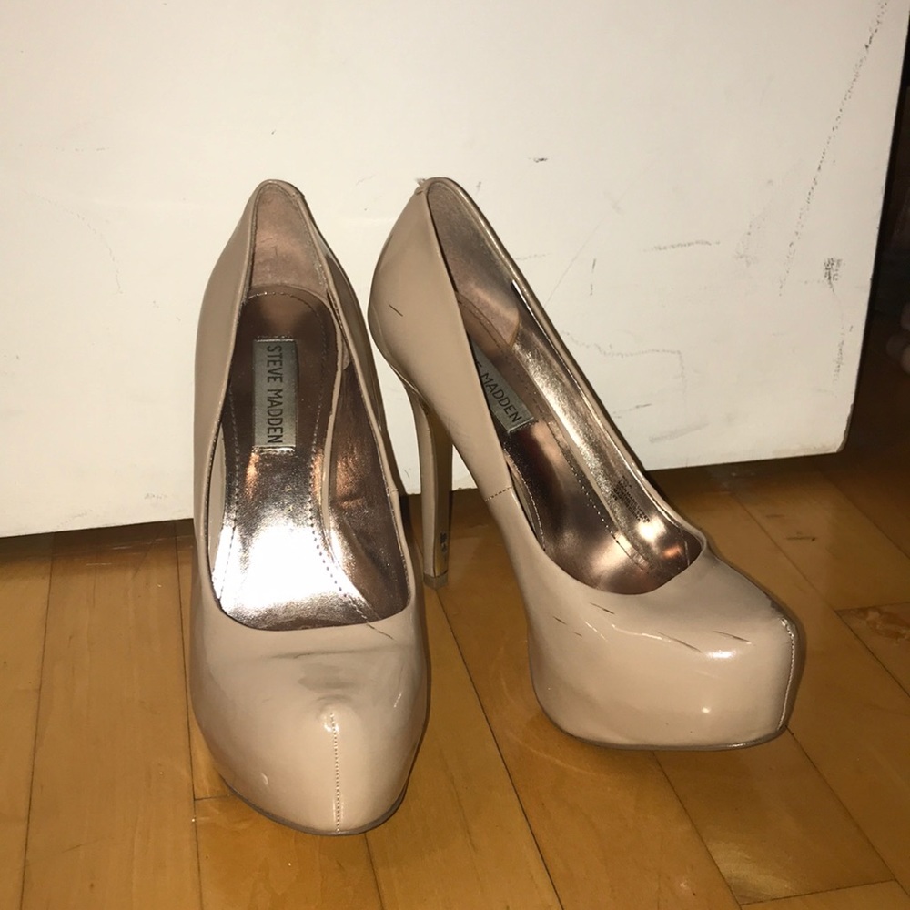 Steve Madden Nala Pumps